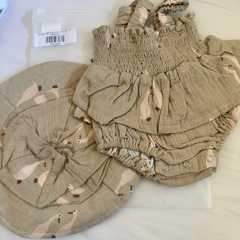 Forever French baby Newborn Goose set